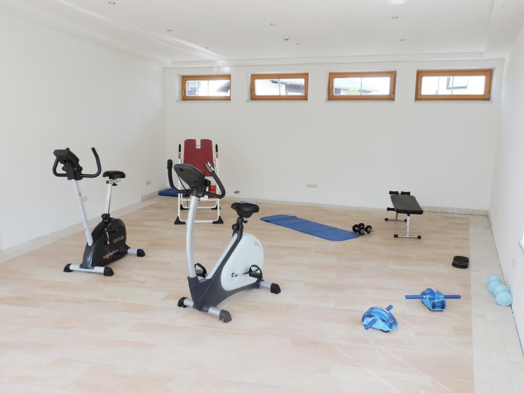 Golf-Tennis-Wellnesshotel Mori Sankt Kanzian am Klopeiner See Eksteriør billede