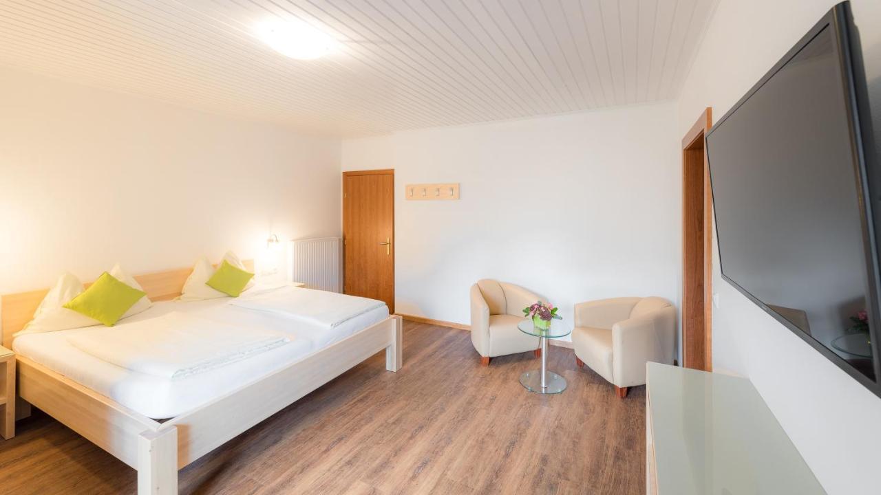 Golf-Tennis-Wellnesshotel Mori Sankt Kanzian am Klopeiner See Eksteriør billede